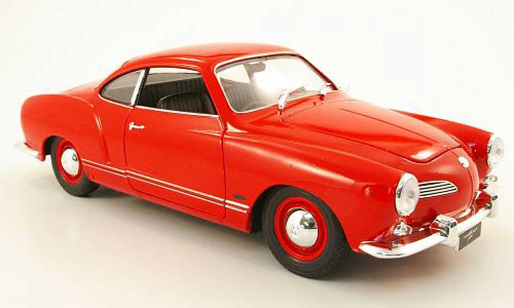 Volkswagen Karmann 1/18 Welly ghia coupe rood modelauto