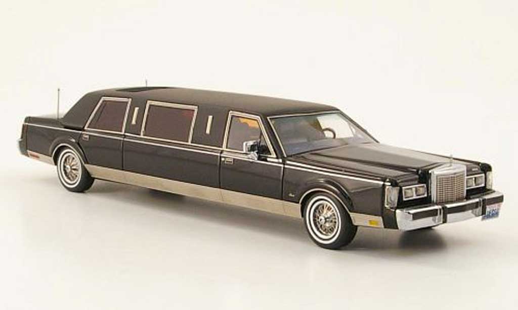 Lincoln Town Car 1985 1/43 Neo 1985 Formal Stretch Sedan zwart/mattzwart 1985 modelauto