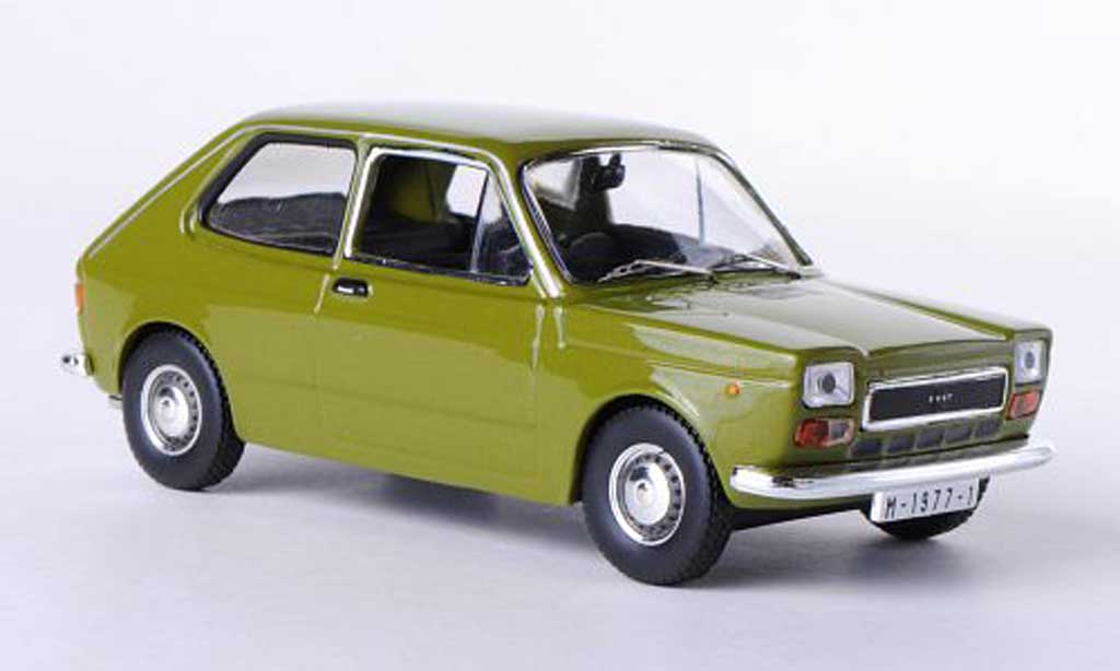 Seat 127 1/43 IXO grun 1974 modelauto