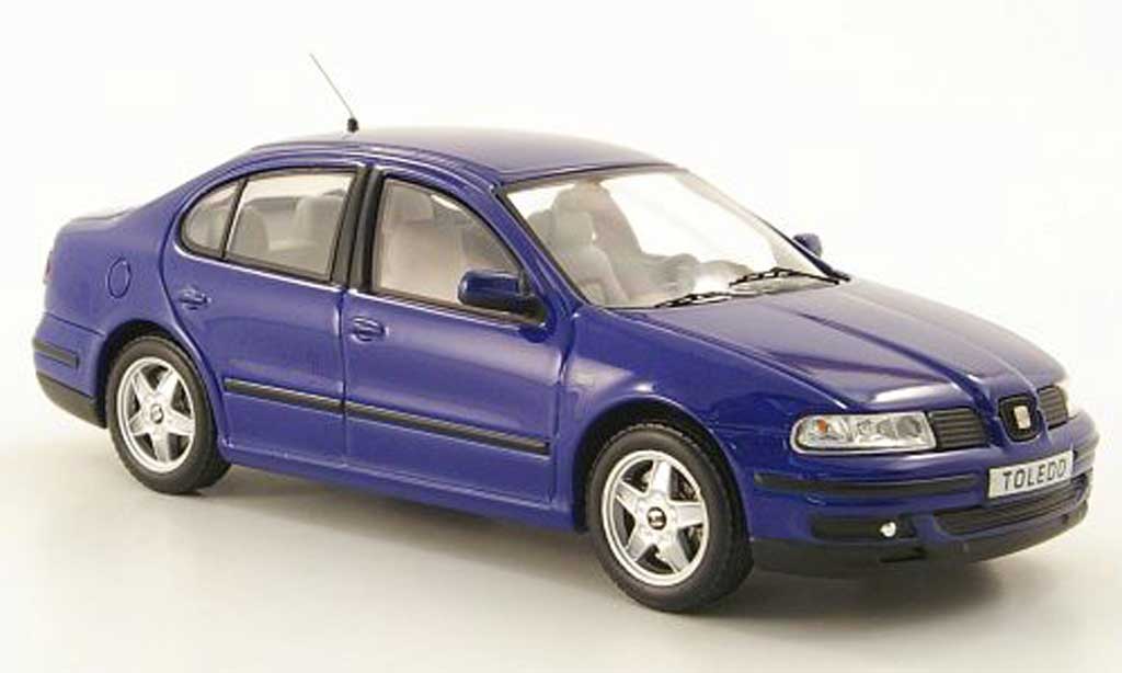 Seat Toledo 1/43 IXO (Serie II) blauw 1999 modelauto