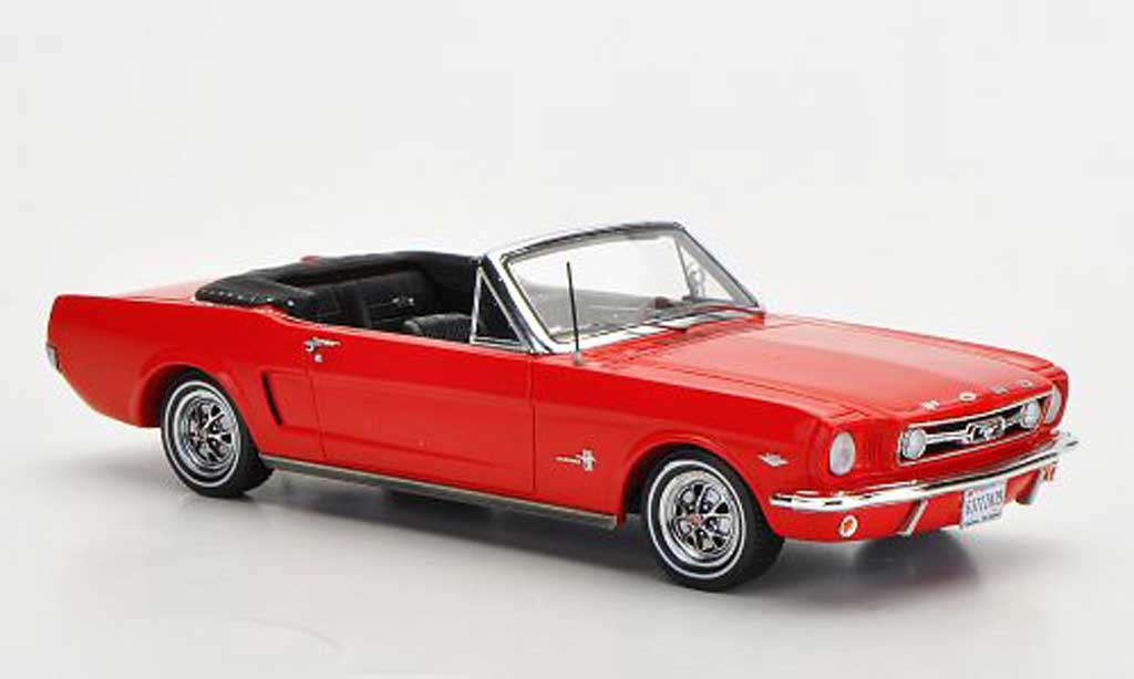 Ford Mustang 1966 1/43 Spark 1966 Cabriolet rood modelauto
