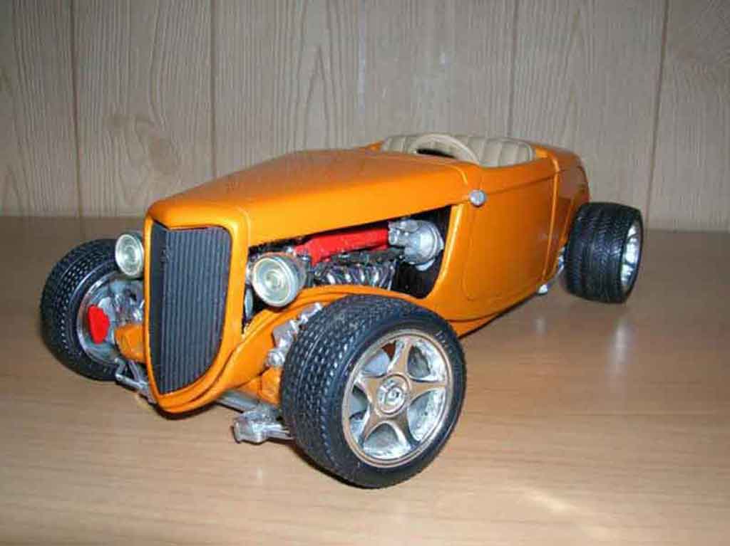 Ford 1934 1/18 Solido rt 10 hot rod modelauto