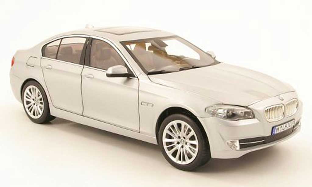 Bmw 550 F10 1/18 Norev F10 limousine grijs allise 2010 modelauto