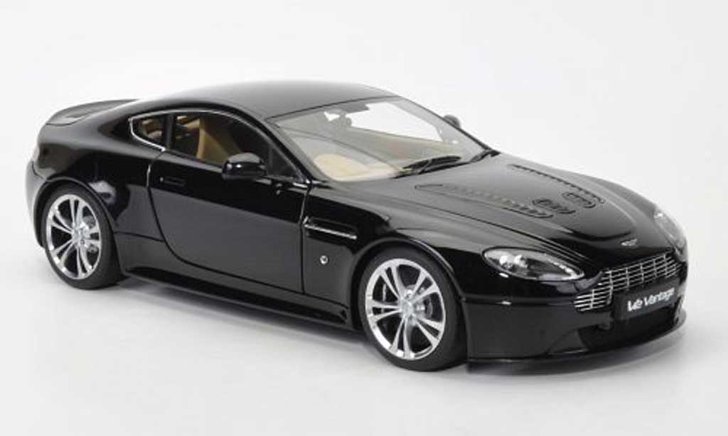 Aston Martin V12 Vantage 1/18 Autoart Vantage zwart 2010 modelauto