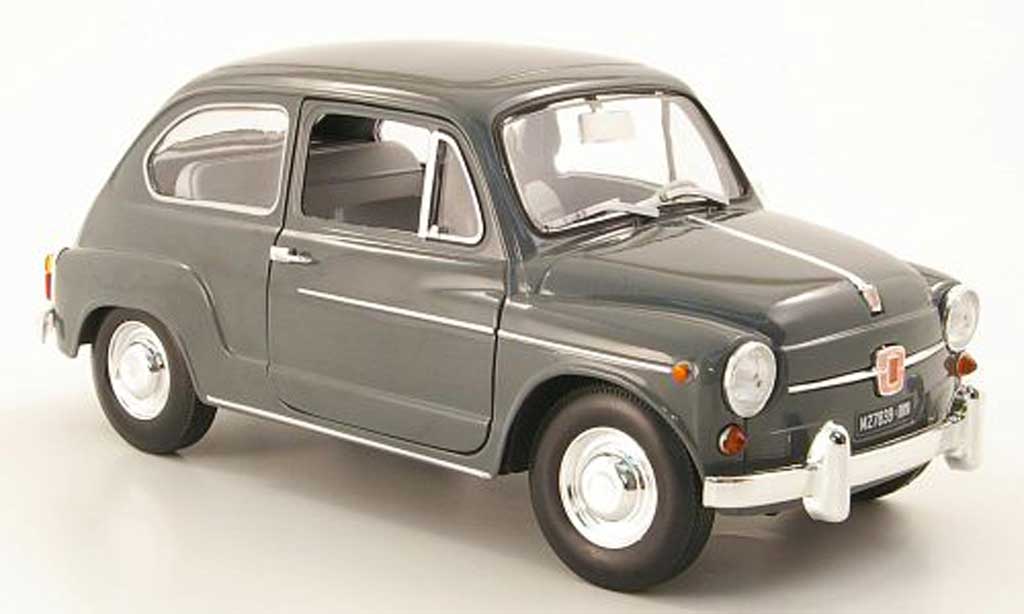 Fiat 600 1/18 Revell d grijs modelauto
