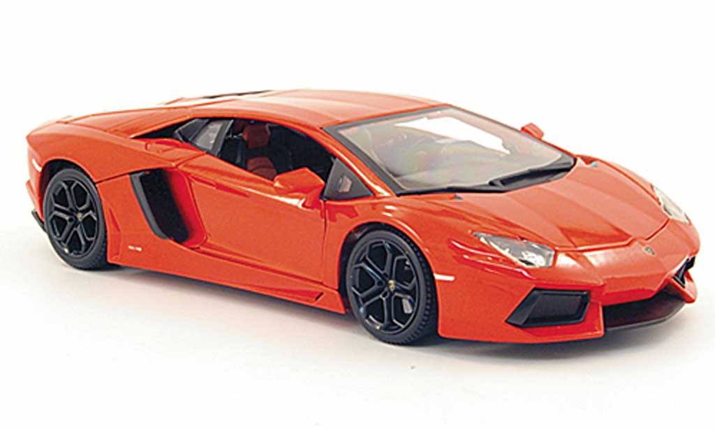 Lamborghini Aventador LP700-4 1/18 Burago LP700-4 oranje 2011 modelauto