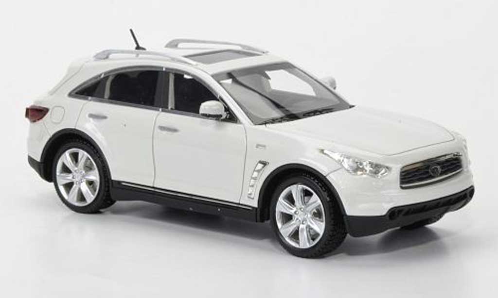 Infiniti FX50 1/43 Neo S wit 2010 modelauto