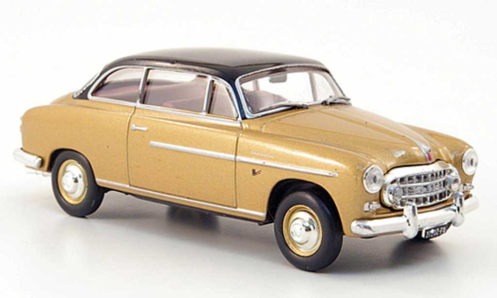 Fiat 1900 1/43 Hachette Granluce gold/zwart 1952 modelauto