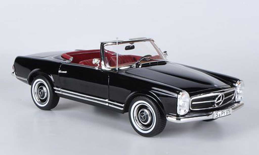 Mercedes 230 SL 1/18 Norev SL (W113) zwart 1967 modelauto