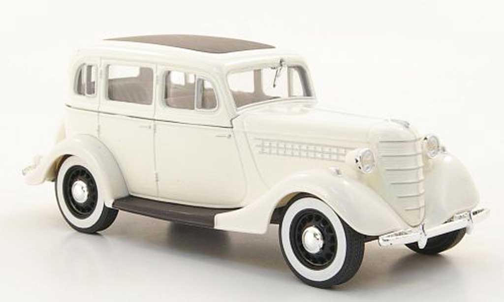 Gaz 11-73 1/43 Nash Avtoprom wit modelauto
