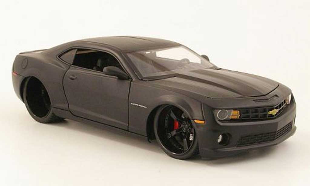 Chevrolet Camaro SS 1/18 Jada Toys SS mat zwart/zwart 2010 modelauto
