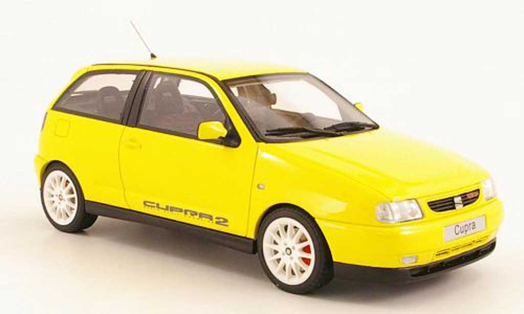 Seat Ibiza 1/18 Ottomobile Cupra 2 geel modelauto