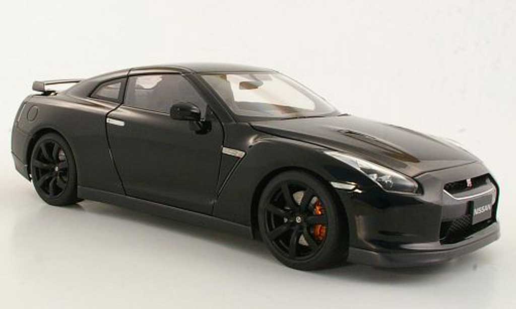 Nissan Skyline R35 1/18 Autoart R35 GT-R zwart modelauto