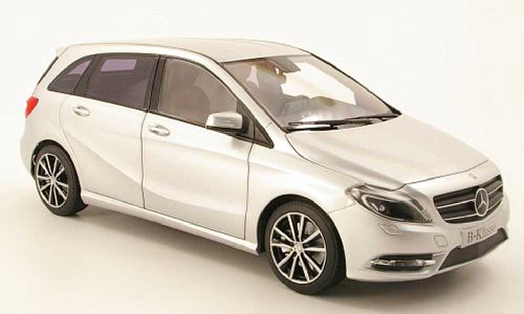 Mercedes Classe B 1/18 Norev grijs metallic 2011 modelauto