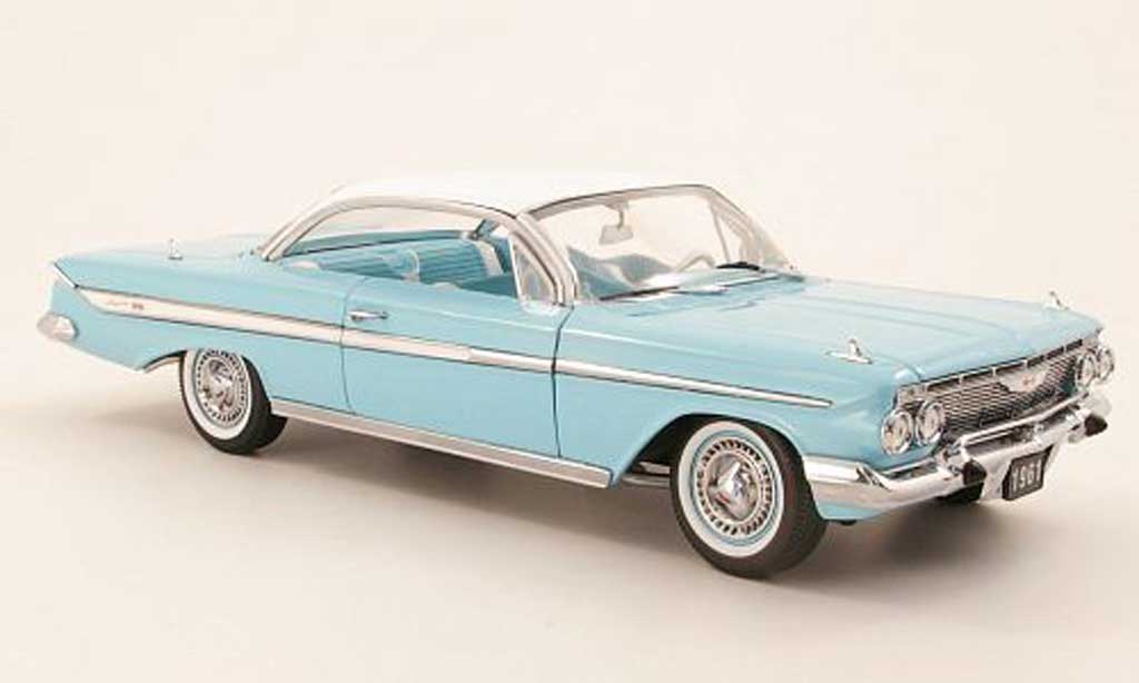 Chevrolet Impala 1961 1/18 Sun Star 1961 Sport Coupe turkis/bianco 1961 modelauto