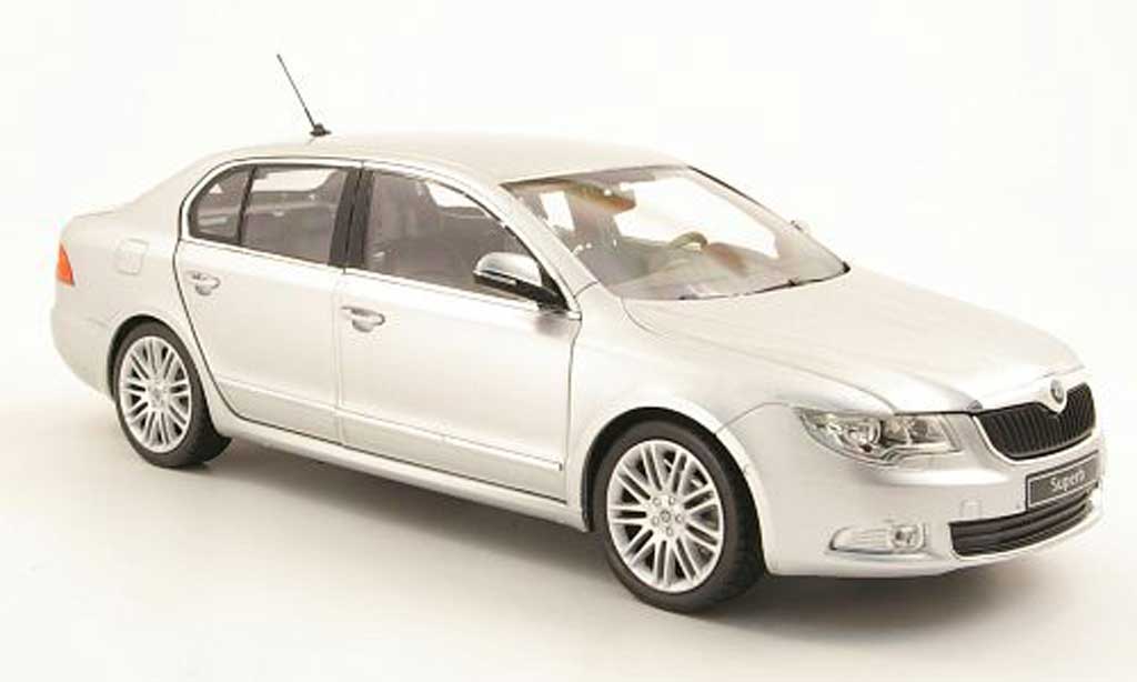 Skoda Superb 2008 1/18 Abrex 2008 II 2008 modelauto