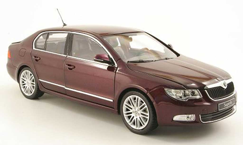 Skoda Superb 2008 1/18 Abrex 2008 II rood 2008 modelauto