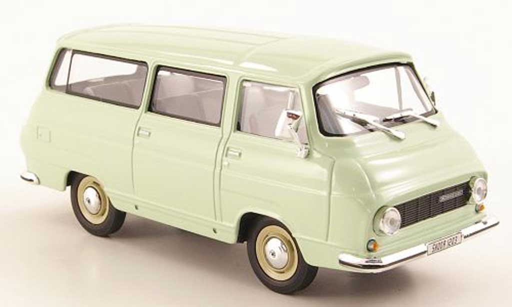 Skoda 1203 1/43 Abrex Lieferwagen grun modelauto