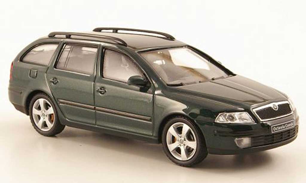 Skoda Octavia Combi 1/43 Abrex Combi grun modelauto