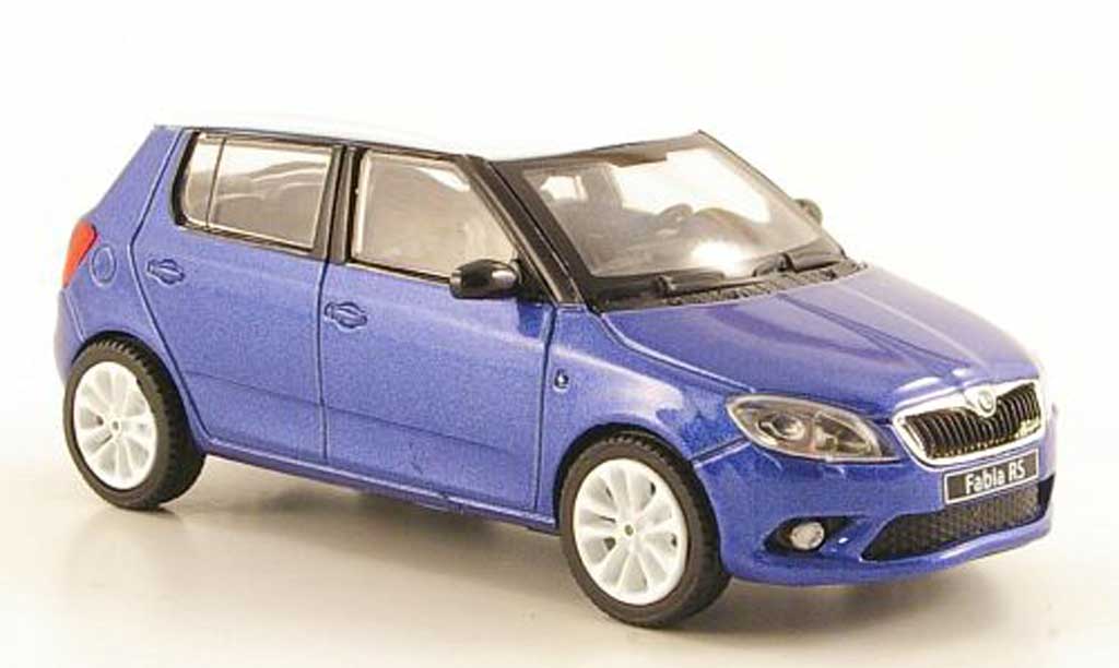 Skoda Fabia 1/43 Abrex blauw mit witem Dach und Felgen 2010 modelauto