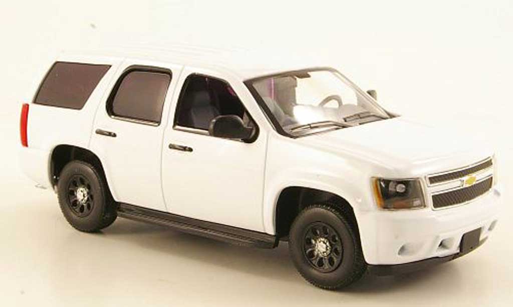 Chevrolet Tahoe 1/43 First Response PPV wit 2011 modelauto