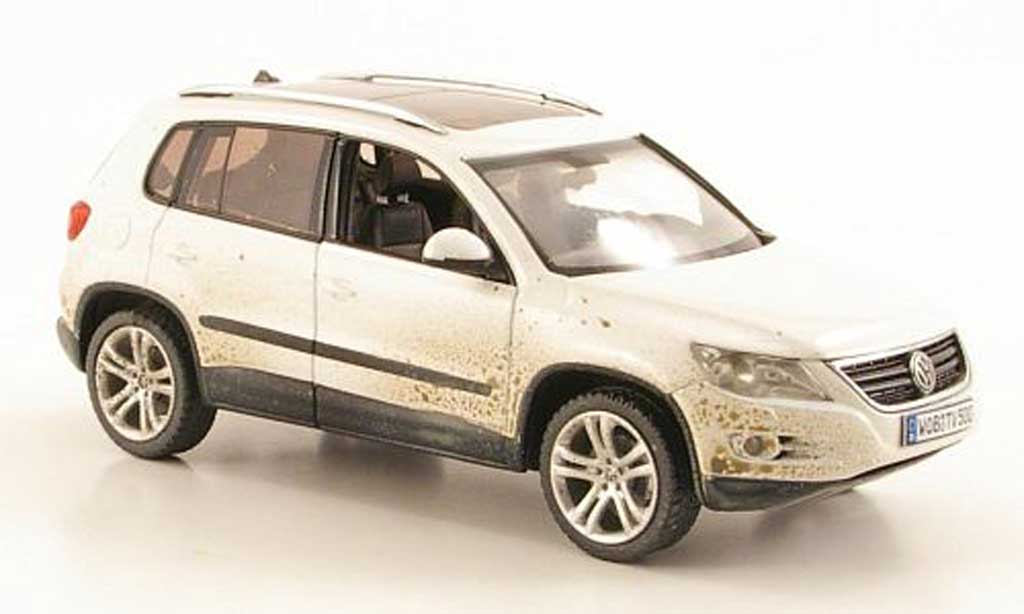 Volkswagen Tiguan 1/43 Schuco wit avec Schmutzpartikeln 2008 modelauto