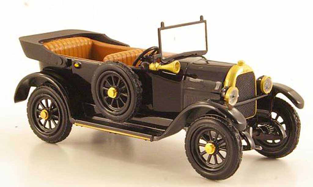 Fiat 501 1/43 Rio zwart avec Figur 1925 modelauto