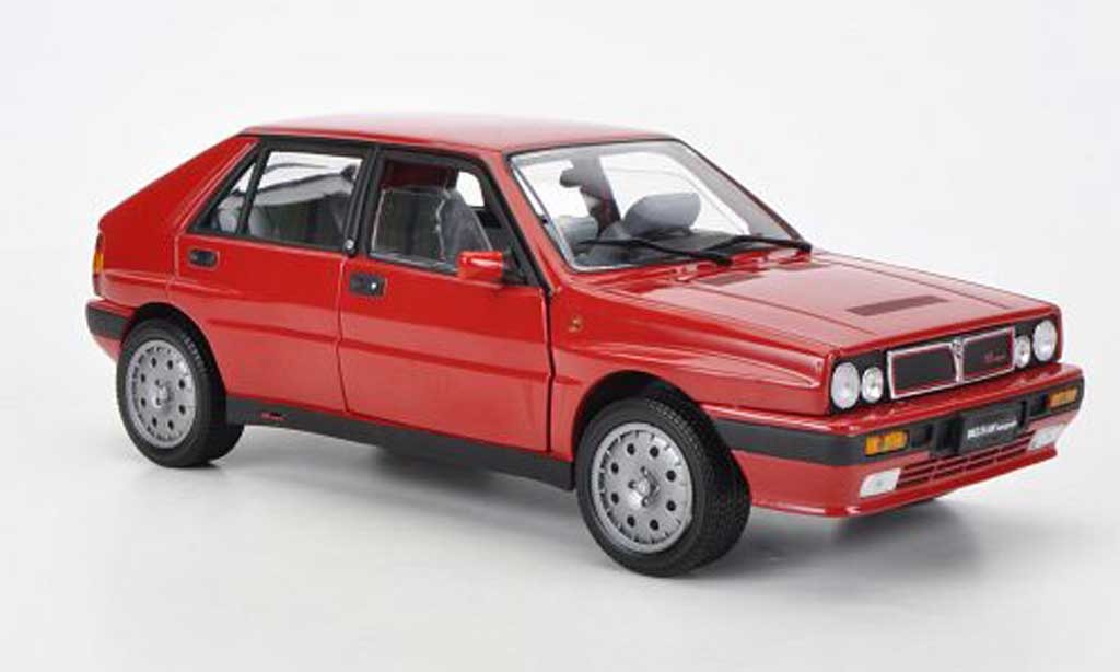 Lancia Delta HF Integrale 1/18 Sun Star HF Integrale 8V rood 1990 modelauto