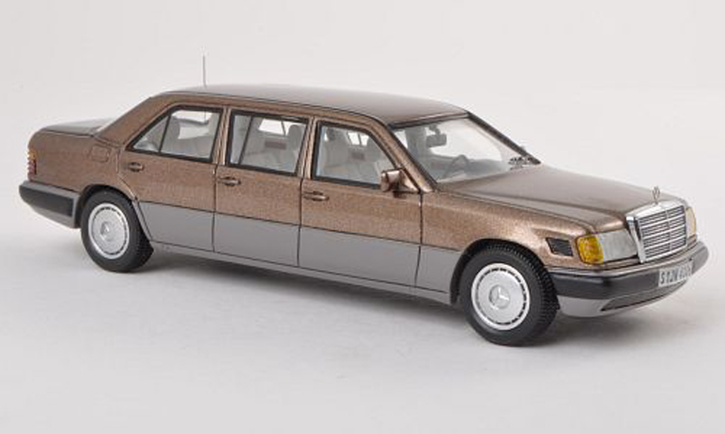 Mercedes 250 1/43 Neo grijs Lang (V124) brun/grijs modelauto