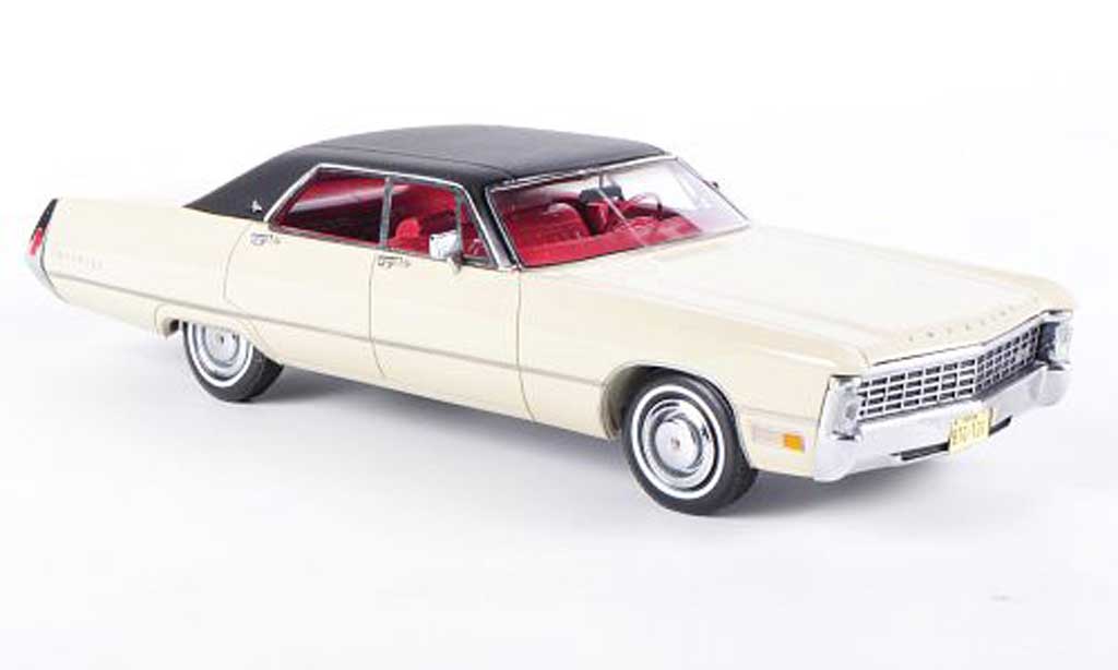 Imperial Le Baron 1/43 Neo beige/mattzwart 1971 modelauto