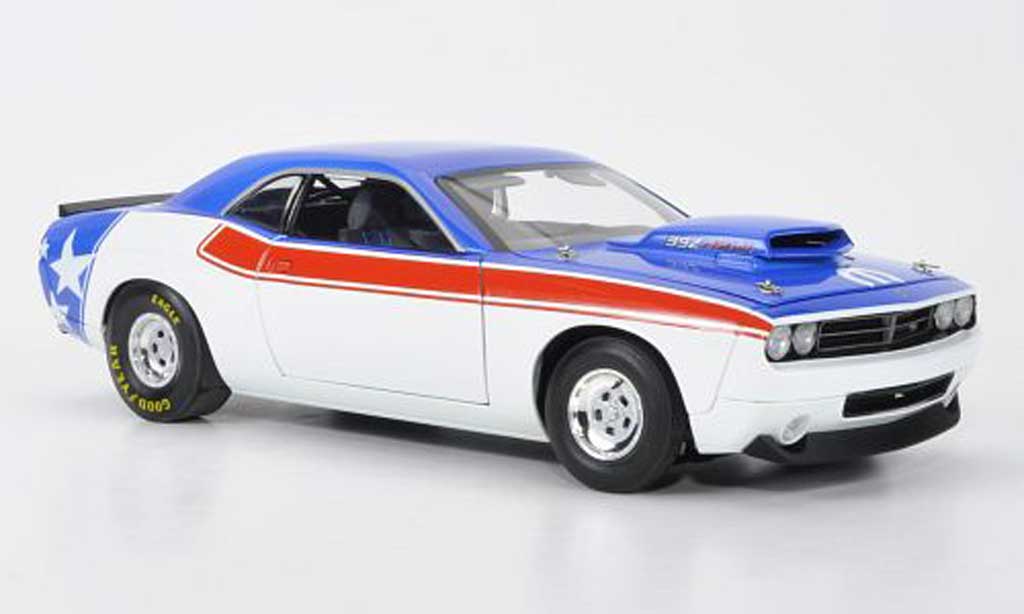 Dodge Challenger 2008 1/18 Fairfield Mint 2008 Super Stock Concept rood/wit/blauw modelauto