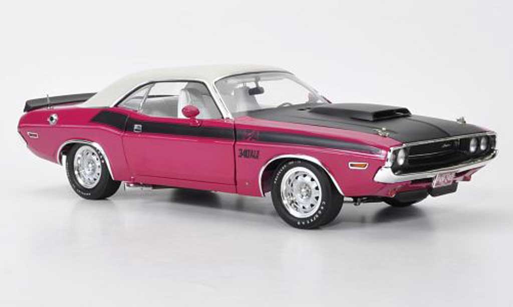 Dodge Challenger 1970 1/18 Highway 61 1970 T/A pink/matt zwart/wit modelauto