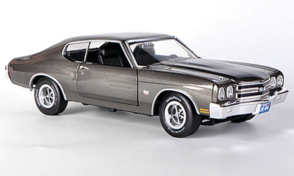 Chevrolet Chevelle 1970 1/18 Ertl 1970 SS454 grijs/zwart modelauto