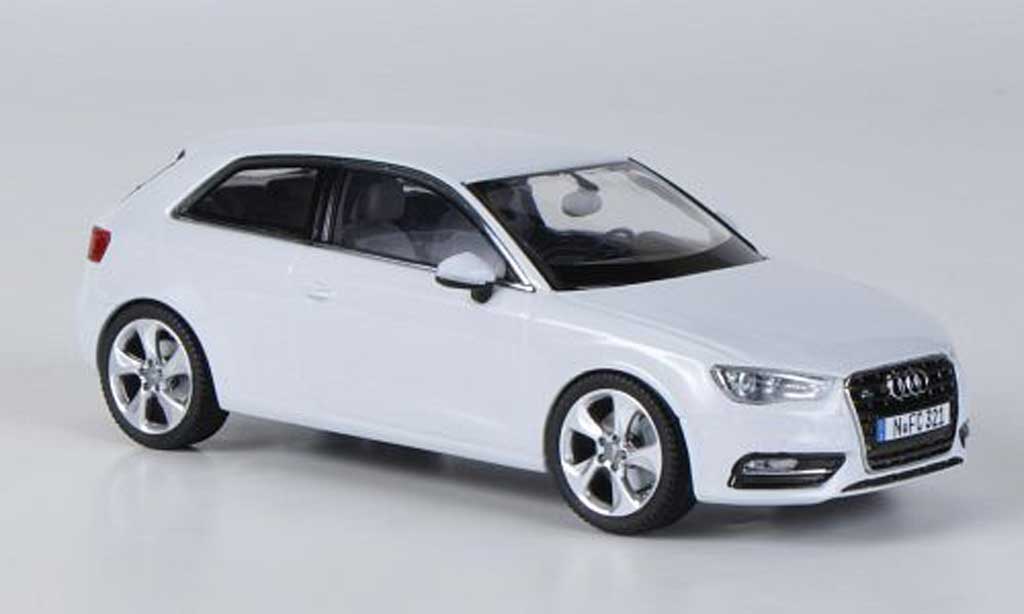 Audi A3 1/43 Schuco wit 2012 modelauto