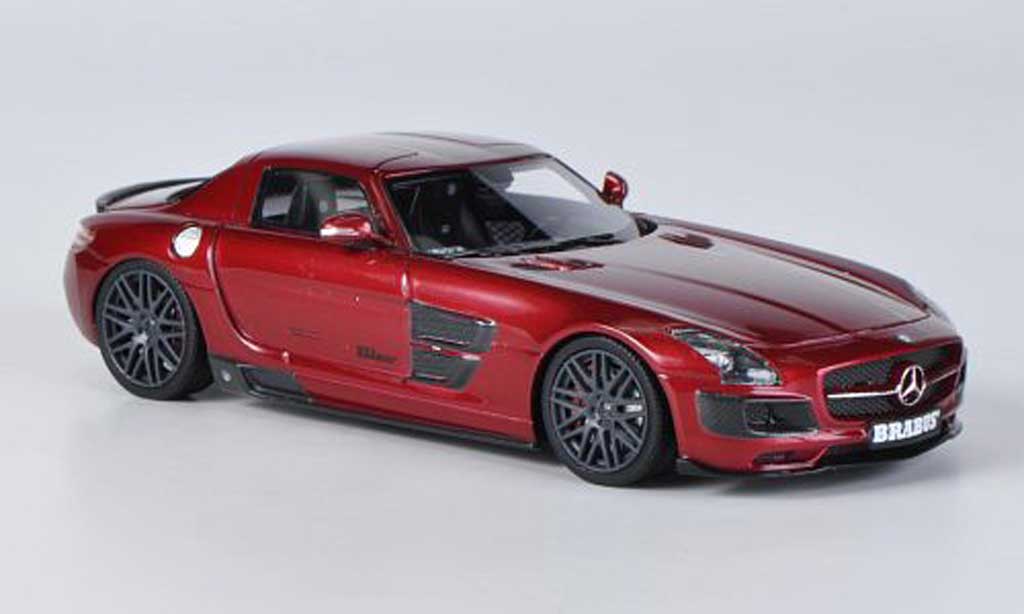 Mercedes 700 Biturbo 1/43 Schuco Biturbo Brabus rood modelauto