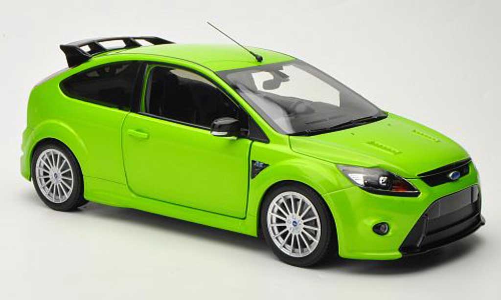 Ford Focus RS 1/18 Minichamps RS grun 2010 modelauto