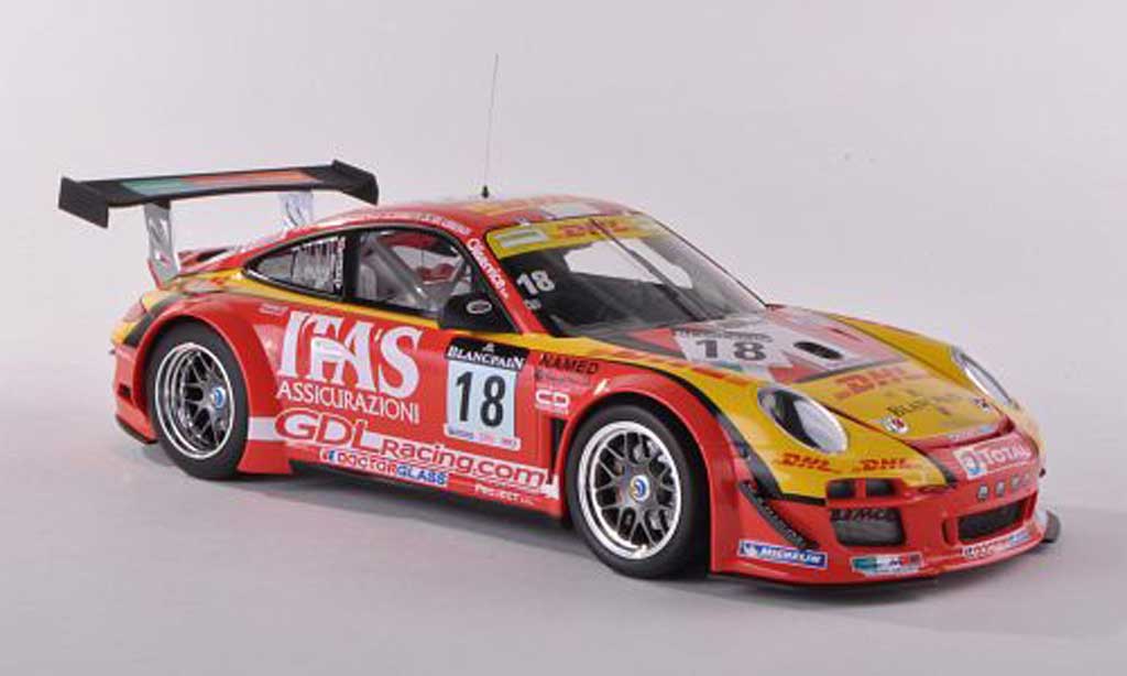 Porsche 997 GT3 1/18 Minichamps GT3 R 2011 No.18 DHL/Itas De Lorenzi Racing 24h Spa De Lorenzi/Bonetti/Caccia/Bontempelli modelauto