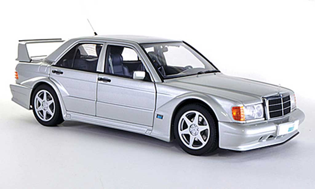 Mercedes 190 Evo 1/18 Autoart Evo E 2.5-16V EVO 2 (W201) grijs 1989 modelauto