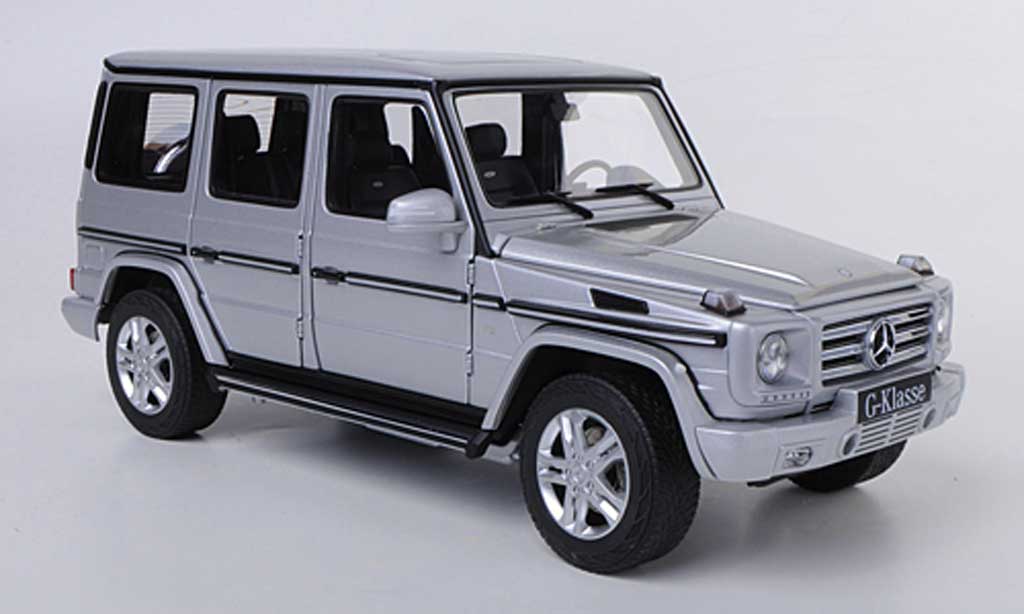Mercedes Classe G 1/18 Autoart G 500 (W461) grijs 2012 modelauto