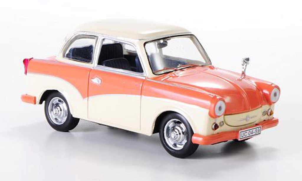 Trabant P50 1/43 IST Models beige/pink 1958 modelauto