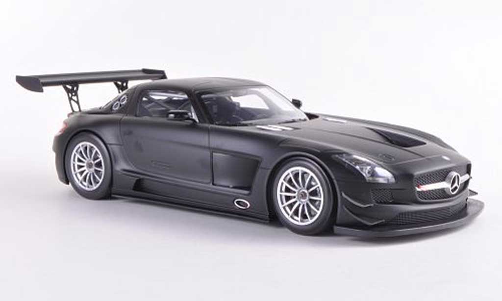 Mercedes SLS 1/18 Minichamps AMG GT3 mattzwart Plain Body Version 2011 modelauto