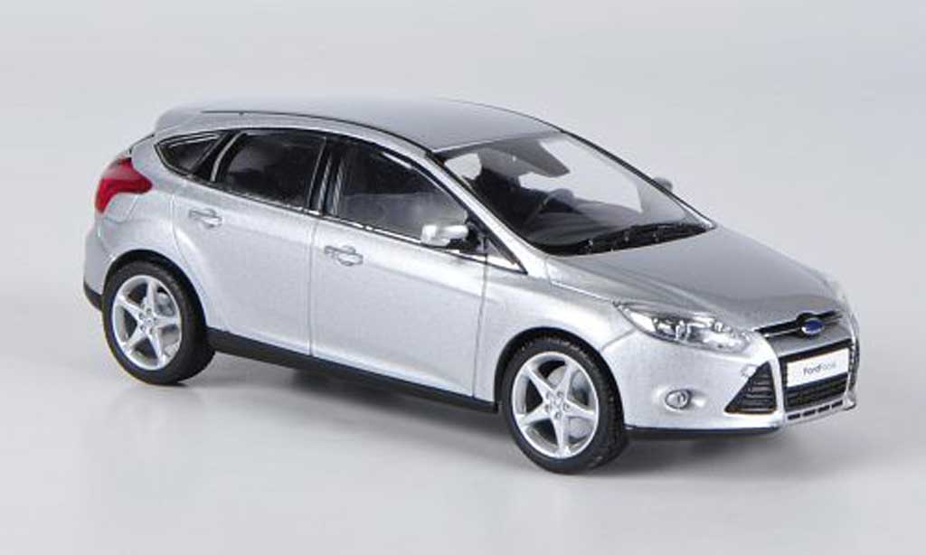 Ford Focus 1/43 Minichamps MK III grijs 2011 modelauto