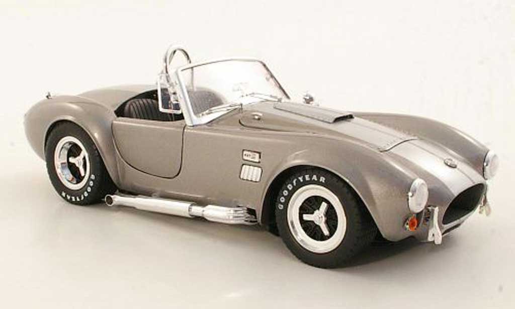 Shelby Ac Cobra 1/18 Shelby Collectibles 427 S/C grijs/grijs metallic modelauto