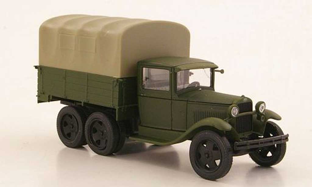 Gaz AAA 1/43 Nash Avtoprom mattgrun avec beiger Plane modelauto