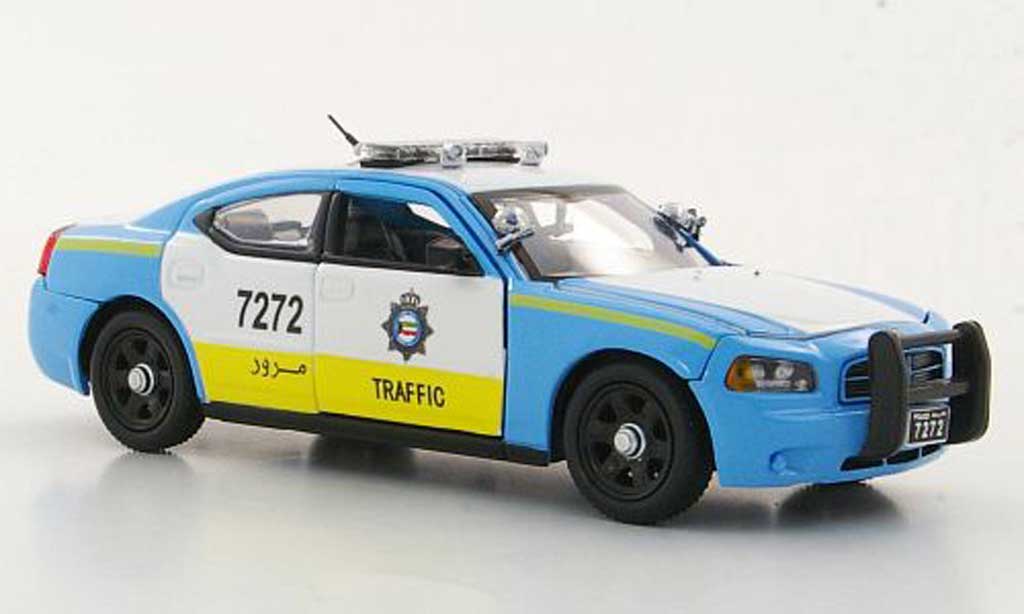 Dodge Charger Police 1/43 First Response Politie Kuwait Traffic Patrol Politie (KWT) modelauto