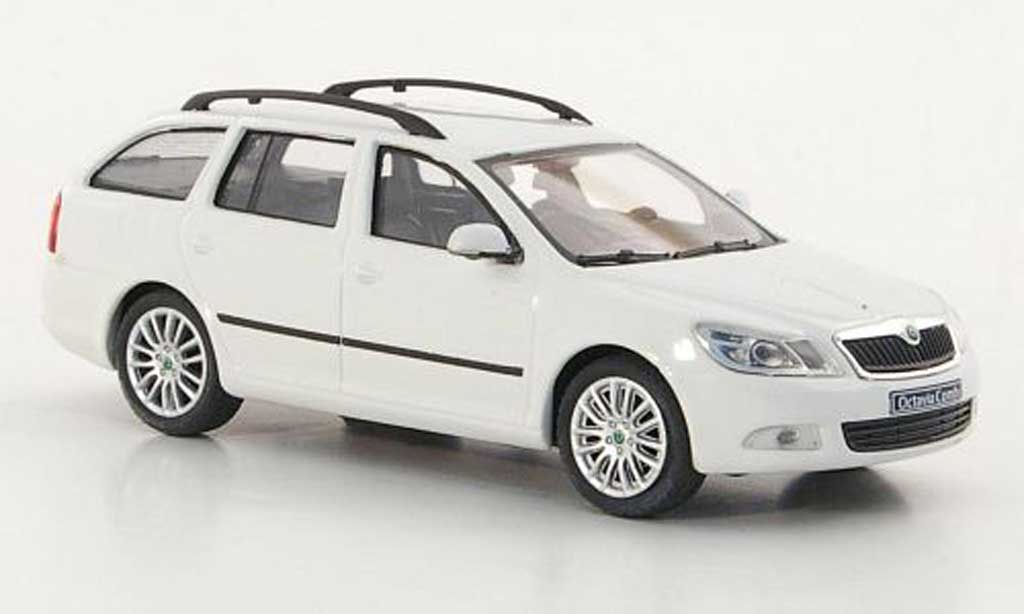 Skoda Octavia Combi 1/43 Abrex Combi wit 2008 modelauto