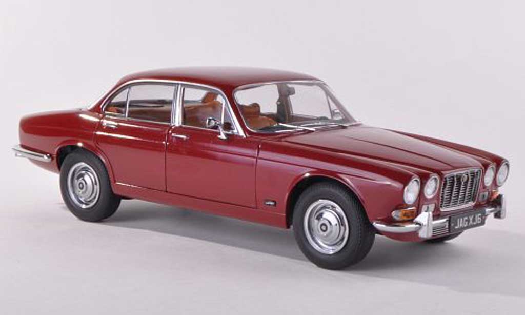 Jaguar XJ 6 1/18 Paragon 6 Series 1 2.8 zwart-rood LHD 1971 modelauto