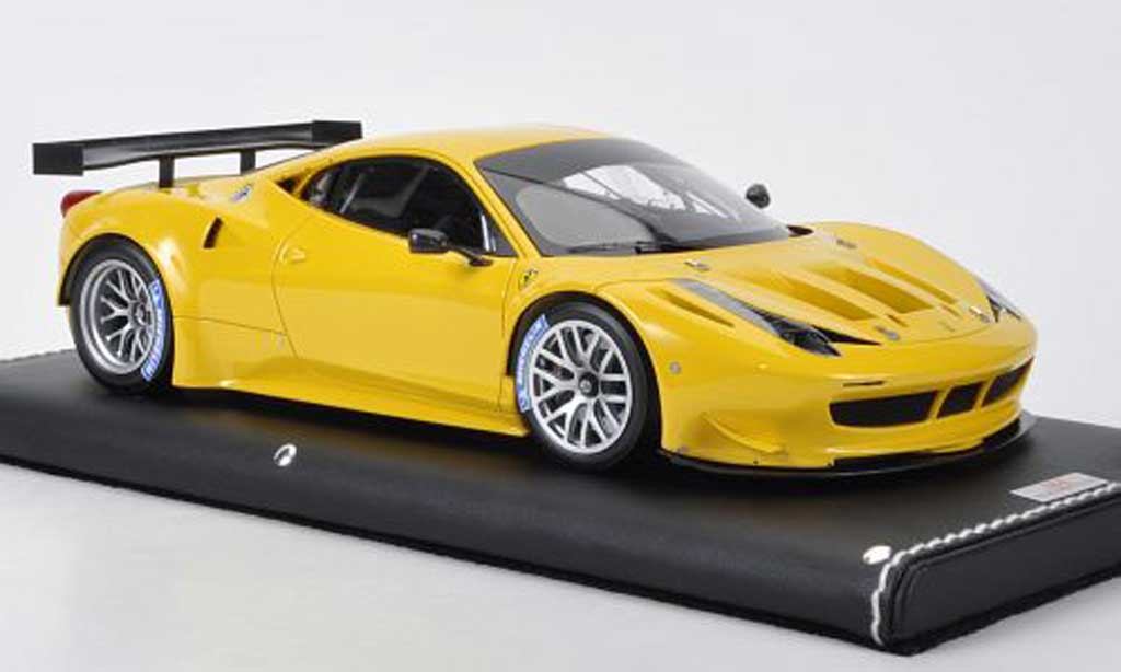 Ferrari 458 Italia GT2 1/18 MR Collection Italia GT2 geel modelauto