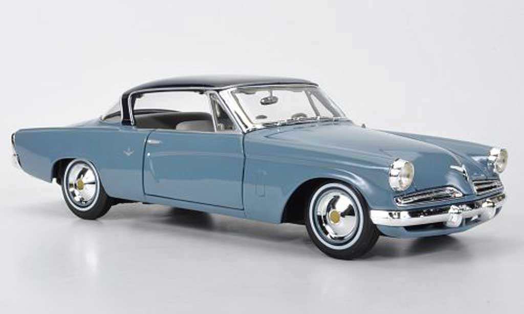 Studebaker Starliner 1/18 Maisto grijs/blauw 1953 modelauto
