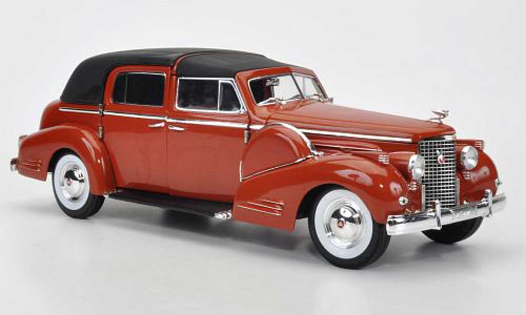 Cadillac Fleetwood 1/18 Signature V16 bruin avec Radio 1938 modelauto